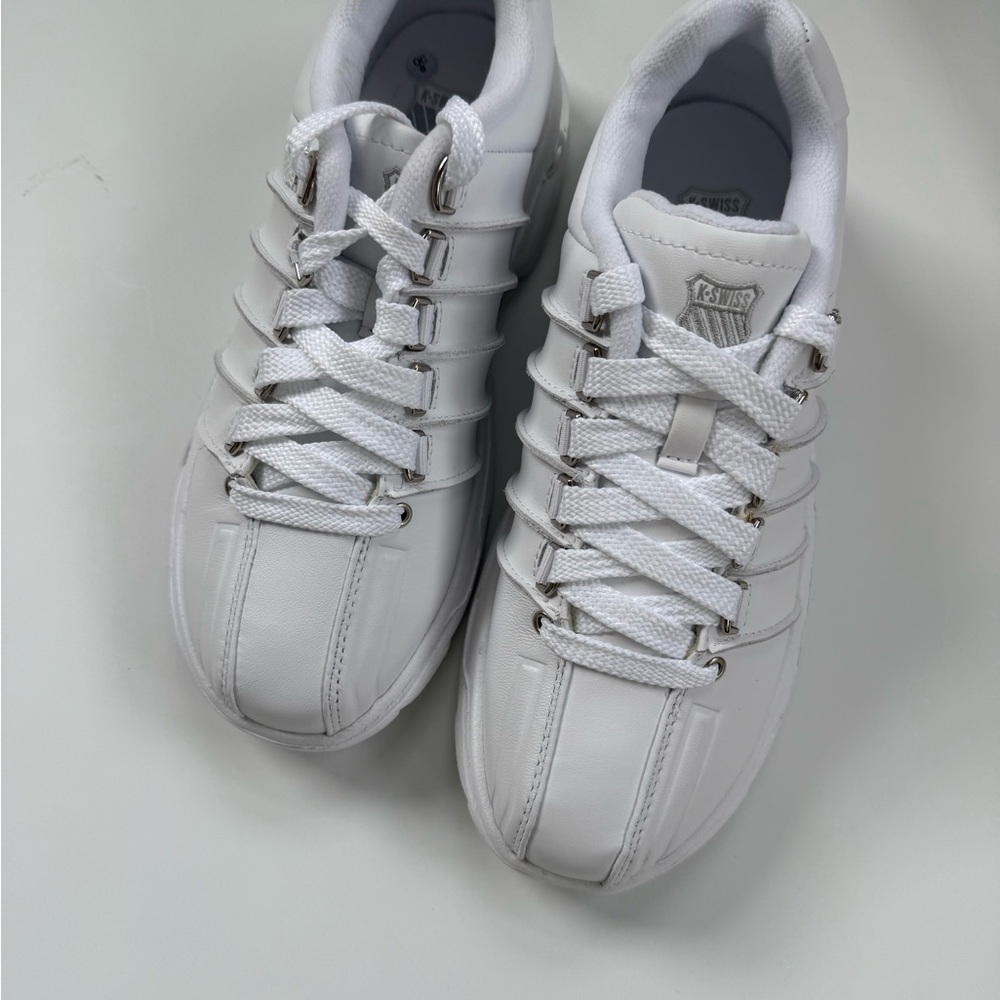K-Swiss White Sneakers with Silver Detail - Picture 4 of 6